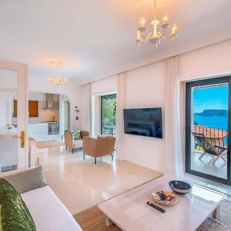 Jasmine Peninsula Villa