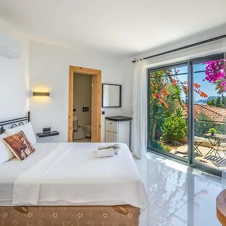 Jasmine Peninsula Villa *