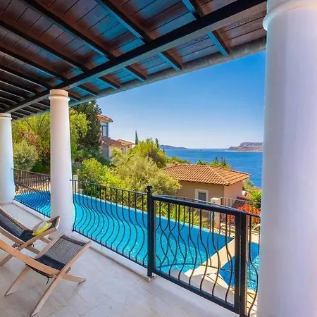 Jasmine Peninsula Villa *