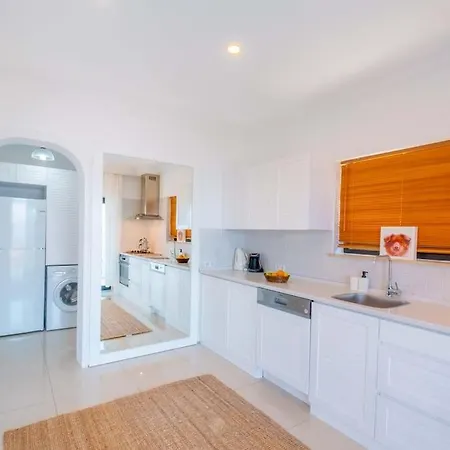 Jasmine Peninsula Villa